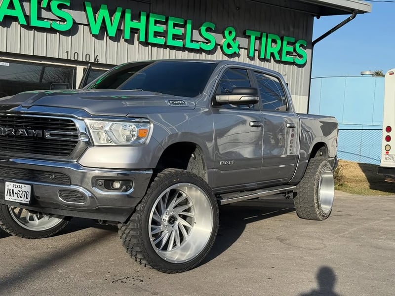 Ram 1500 - 6" Lift 37s